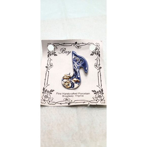Artisan Signed Blue Porcelain Fired On 18K Gold Austrian Crystal Music Note Pin - Picture 3 of 3